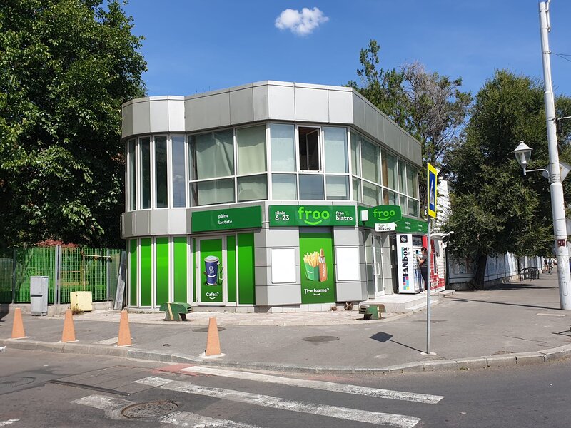 Piata Sudului, imobil de vanzare