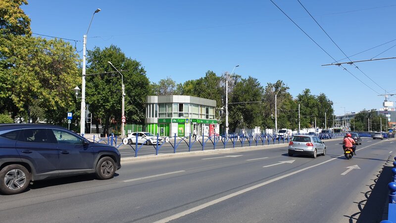 Piata Sudului, imobil de vanzare