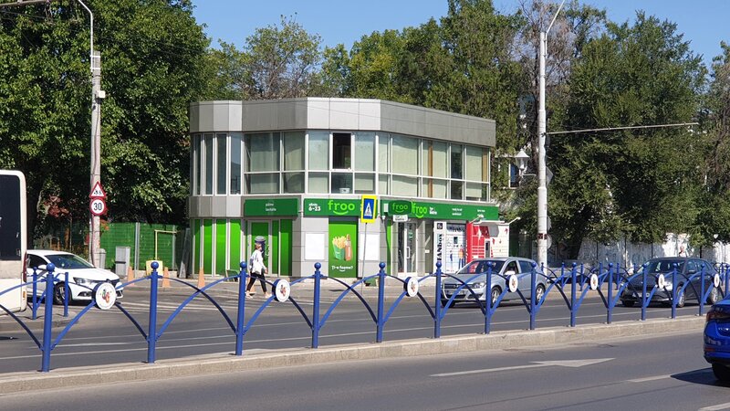 Piata Sudului, imobil de vanzare